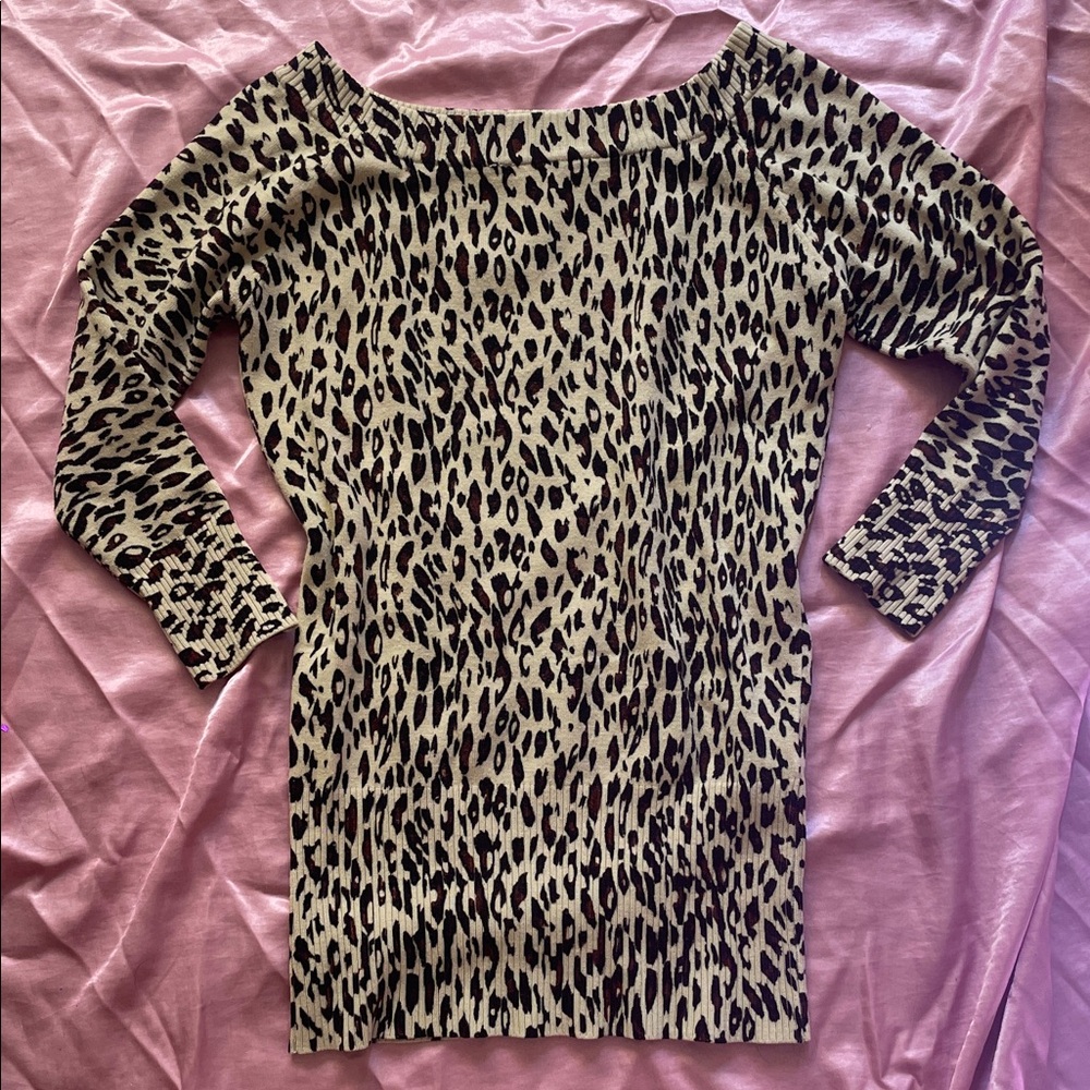 NOT FOR SALE Forever 21 Leopard Top 🤎